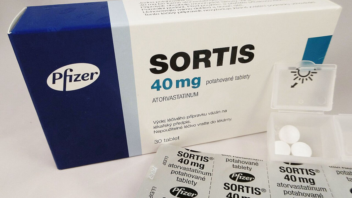 Krabička a blistr léku Sortis 40 mg s atorvastatinem